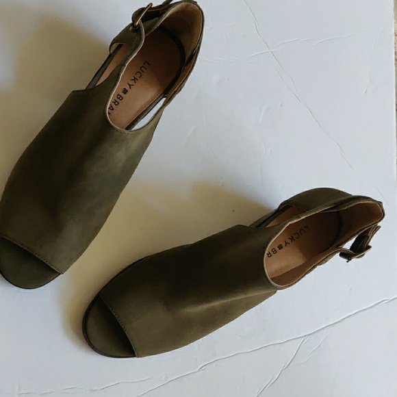 Lucky Brand Shoes - Lucky Brand buckled leather upper open toe booties